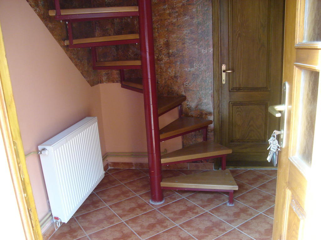 Rooms Milin Lagum Irig 외부 사진