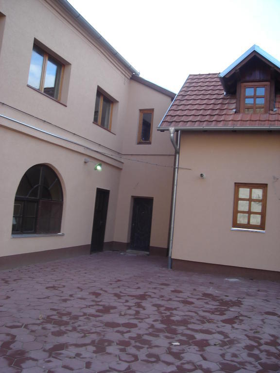 Rooms Milin Lagum Irig 외부 사진